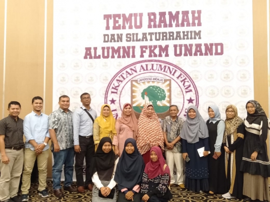 Foto bersama Alumni FKM Unand